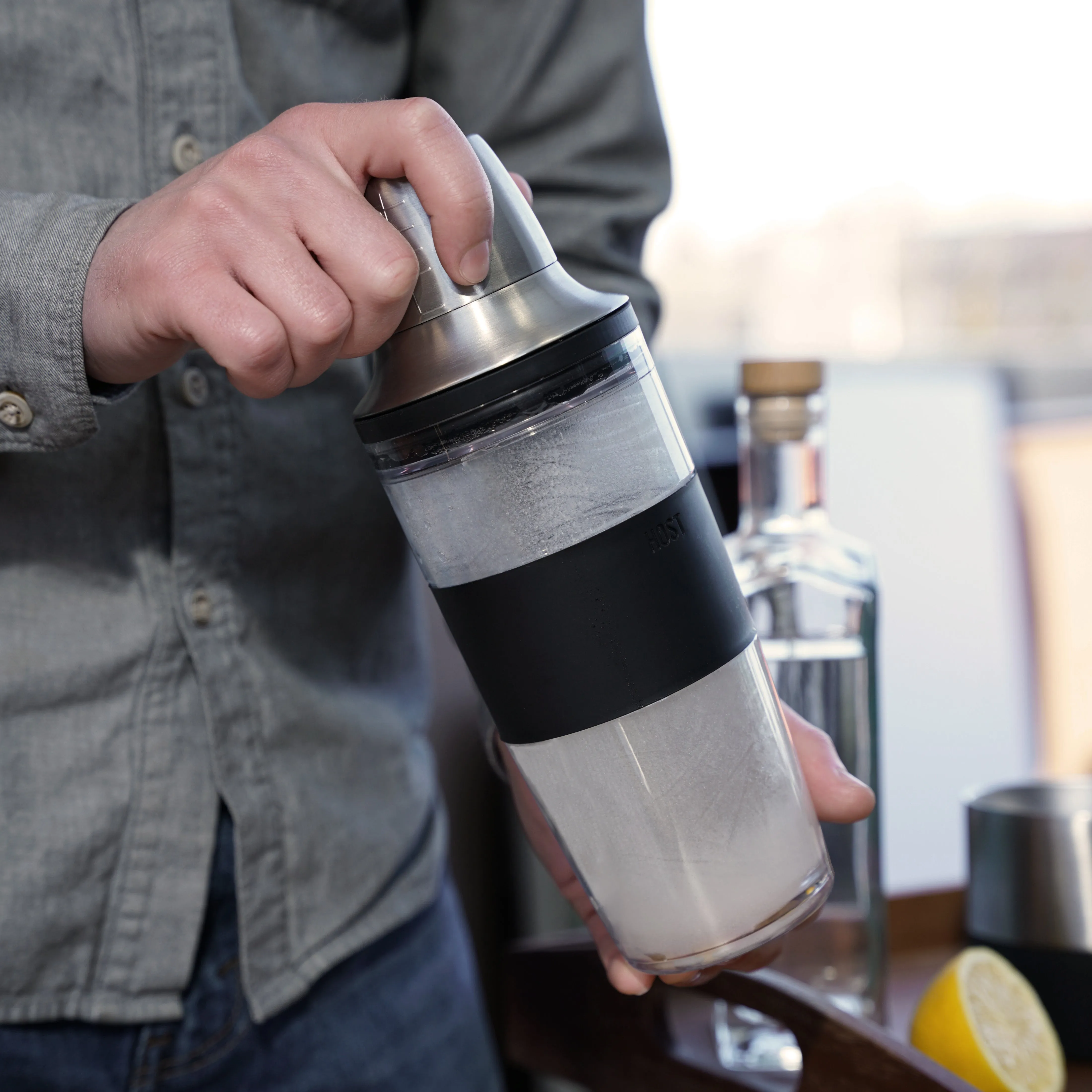 Cocktail Shaker FREEZE™ in Black