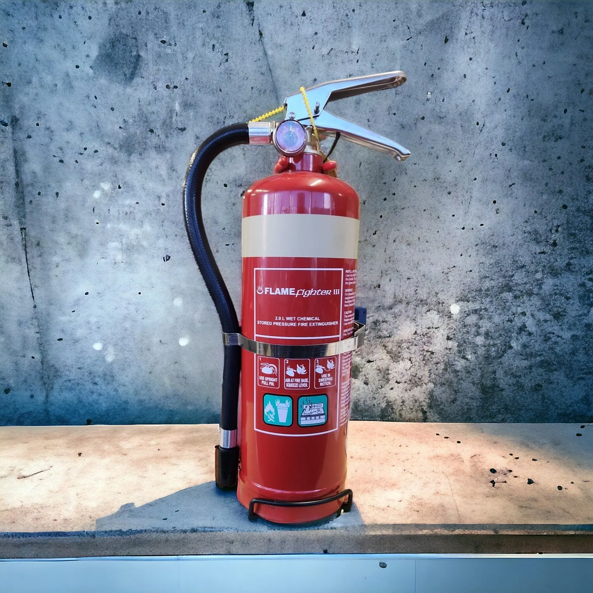 Flamefighter 2L Wet Chemical Extinguishers