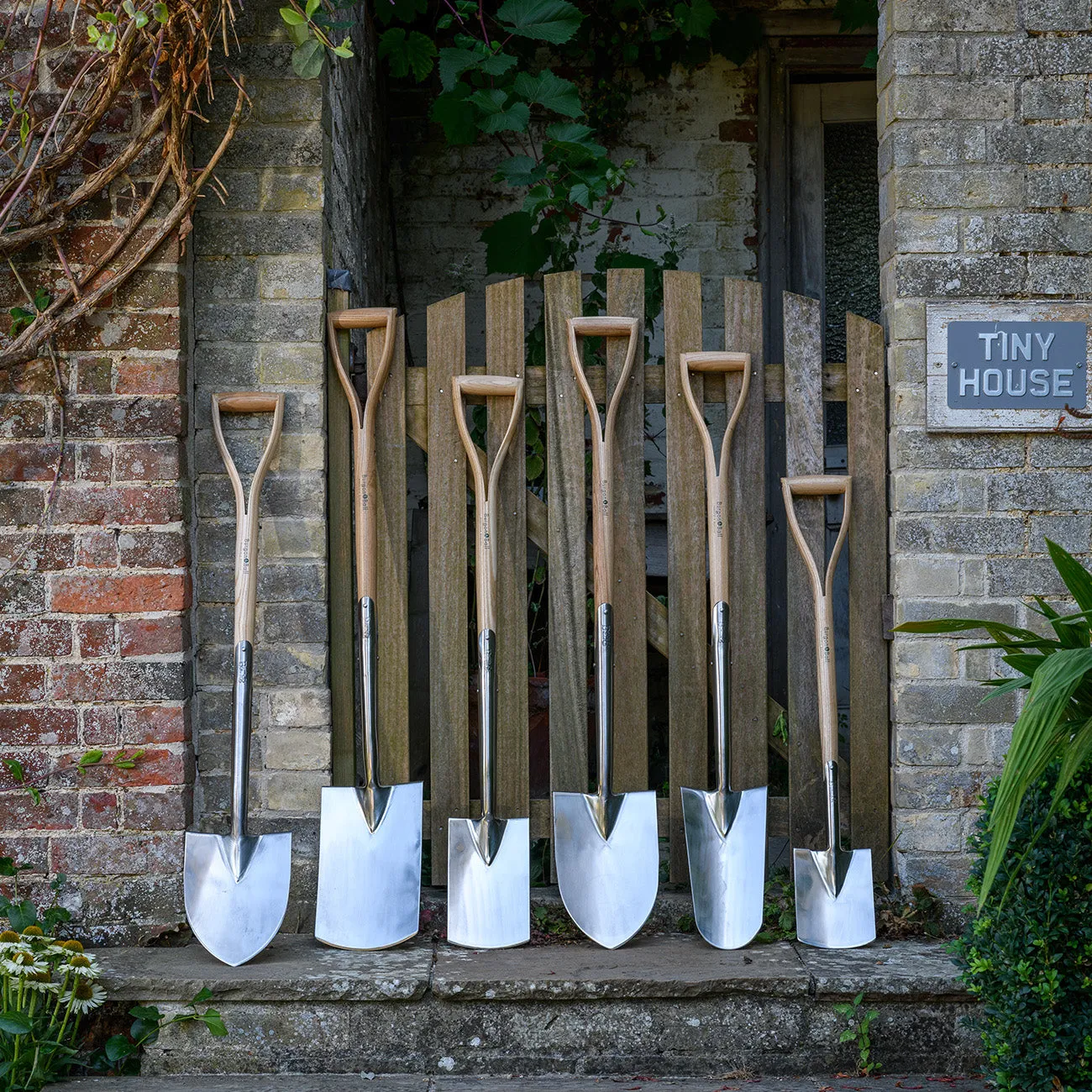 Small Digging Spade - RHS Endorsed